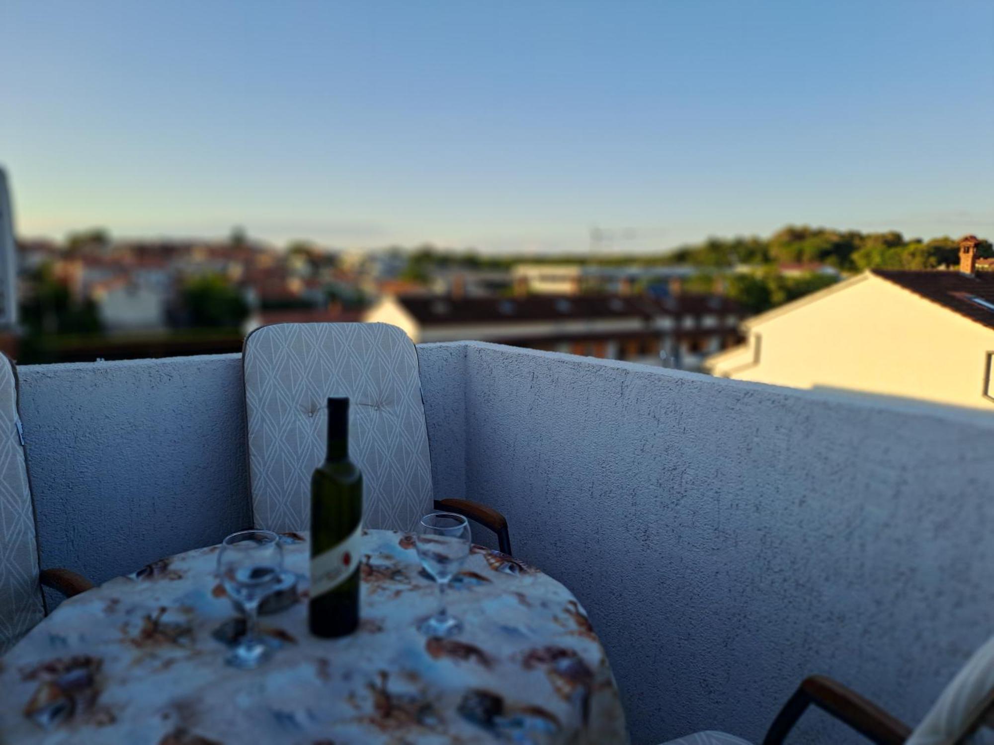 Apartments N & V Poreč Exteriör bild